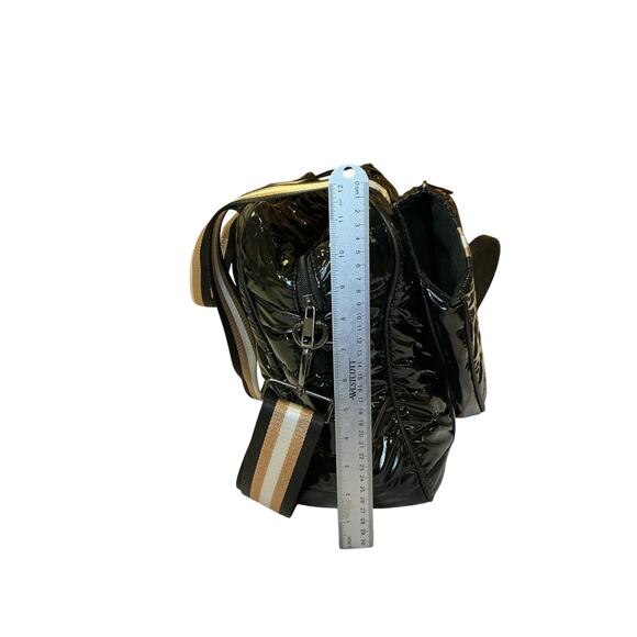 Black Quilted Pickleball Bag Puffer Stripe Strap Paddle Pocket - Picture 7 of 14